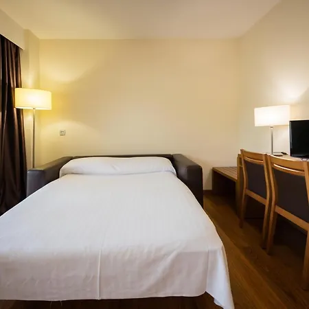 酒店 Thalasso Cantabrico Sirenas 4 Superior