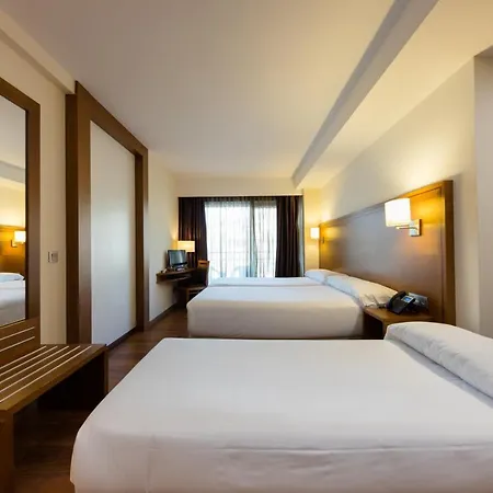 Hotel Thalasso Cantabrico Sirenas 4 Superior 4*