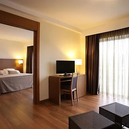 Thalasso Cantabrico Sirenas 4 Superior 4* 比韦罗