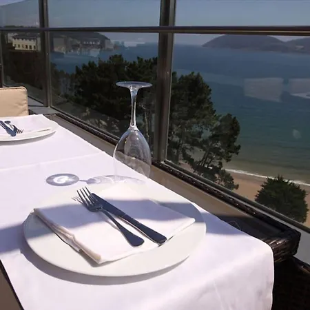 Thalasso Cantabrico Sirenas 4 Superior 酒店 比韦罗