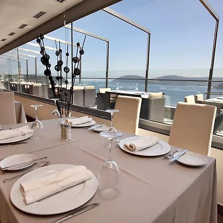 Thalasso Cantabrico Sirenas 4 Superior 酒店 比韦罗