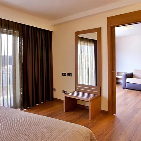 Thalasso Cantabrico Sirenas 4 Superior 4* 比韦罗