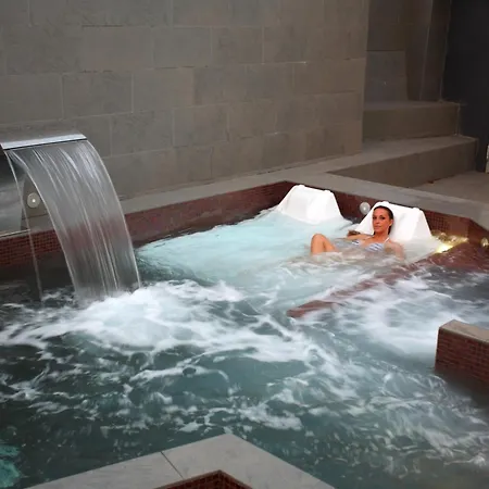 Hotel Thalasso Cantabrico Sirenas 4 Superior 4*