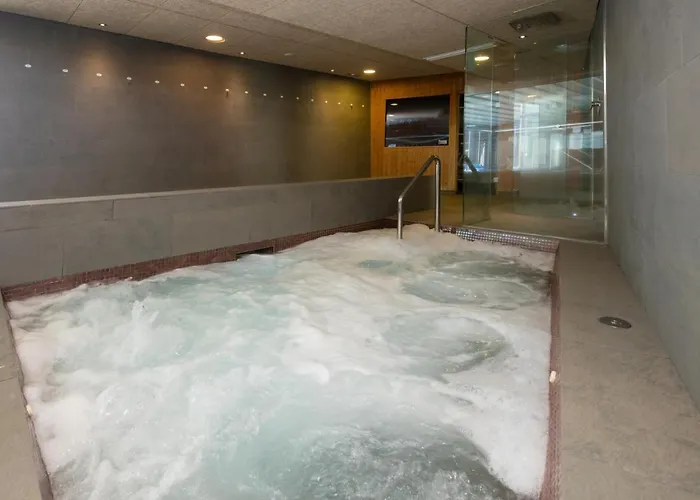 Thalasso Cantabrico Sirenas 4 Superior 酒店 4*