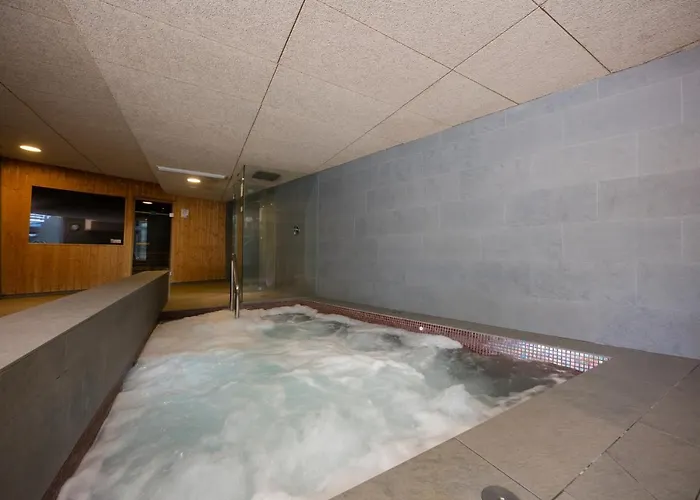Thalasso Cantabrico Sirenas 4 Superior 酒店 比韦罗