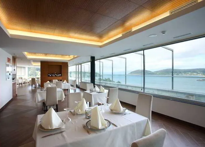 Thalasso Cantabrico Sirenas 4 Superior 酒店 比韦罗