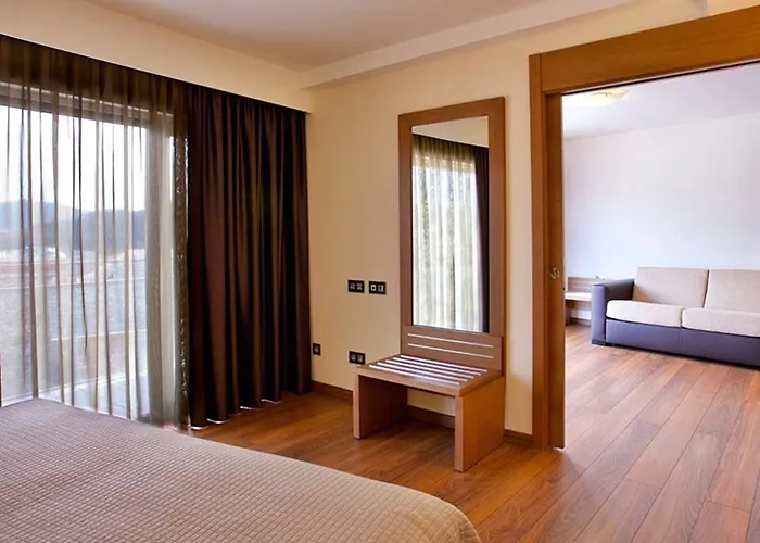 Thalasso Cantabrico Sirenas 4 Superior 4* 比韦罗