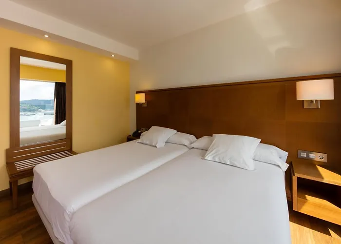 Thalasso Cantabrico Sirenas 4 Superior 酒店 比韦罗